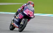 10 tahun menanti, Hakim Danish menangi perlumbaan Moto3 pertama