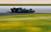 Antonelli catat 'double top' untuk Mercedes, Russell beri amaran ancaman McLaren