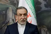 AS serang Iran selepas helikopter Apache ditembak jatuh, Hormuz tegang