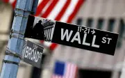 Brent jatuh bawah US$75, Nasdaq terus merosot untuk hari ketiga