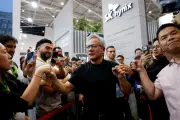 CEO Nvidia Jensen Huang guna lawatan ke Korea Selatan untuk tarik peminat dengan acara TV dan besbol