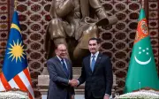 Diplomasi tenaga Anwar bina rangkaian bekalan global menyeluruh, kata penganalisis