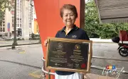 Doris Yap, 76, buktikan usia bukan halangan untuk belajar dan berjaya