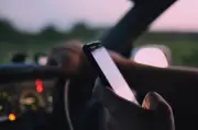 Guna telefon ketika pandu: Pesakit saraf beri amaran risiko lengah reaksi
