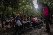 Guru tadika bawa kanak-kanak cintai alam melalui ekspedisi hutan