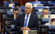Hamzah Zainudin secara rasmi dilantik semula sebagai Ketua Pembangkang