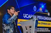 Ibu bapa boleh dipertanggungjawabkan secara undang-undang jika anak buli, kata Azalina