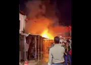 Kebakaran Musnahkan Tiga Gerai di Pasar Jalan Petaling