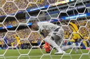 Kiper Eloy Room Jadi Wira Curacao Raih Mata Pertama Piala Dunia