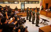 Mahkamah tentera penjara empat askar Indonesia atas serangan asid ke atas aktivis