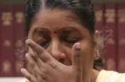 Mahkamah Tinggi tolak cabaran undang-undang penukaran agama unilateral oleh Indira Gandhi dan 13 yang lain