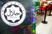 MBPP Tindak Gerai Burger Guna Stiker Halal Tanpa Kelulusan