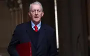 Menteri UK: Keganasan di Ireland Utara adalah samseng rasis