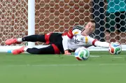 Neuer kembali: Legenda penjaga gol Jerman berusia 40 tahun akan bermain di Piala Dunia kelima