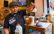 Oi! Kopi & Roti: Kopi dan Vinyl di Pasar TTDI