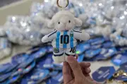 Patung Lembu Messi 'GOAT' Laris Manis, Syarikat China Raup Untung Piala Dunia