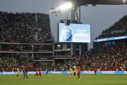 Peminat Sukan Bantah Rehat Hidrasi Piala Dunia dengan Sorakan