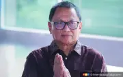 Pengunduran Puad Zarkashi dari Umno: Peluang untuk Pihak Lawan, Kata Penganalisis
