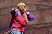 Penyanyi 'Life Goes On' Oliver Tree Maut dalam Nahas Helikopter di Brazil