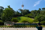 Penyelidik UM uji sistem ramal tanah runtuh guna gentian optik