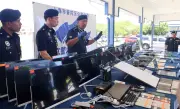 Polis Sabah tumpaskan 12 pusat panggilan scam, tahan 341 suspek