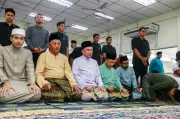 Projek perumahan sewa rendah untuk penjawat awam seluruh negara, kata Anwar