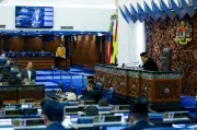 Rang Undang-Undang Jenayah Siber dan Perlumbaan Haram Dibentang di Parlimen Isnin