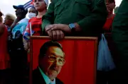 Raul Castro dari Cuba, diburu AS, raikan hari jadi ke-95