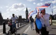 Rekod Suhu Jun Tertinggi UK Dipecahkan, Perkhidmatan Kecemasan Terjejas