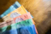 Ringgit Terus Kukuh Berbanding Dolar AS Berikutan Data FDI Kukuh