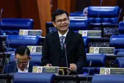 Risiko kehilangan pekerjaan besar-besaran di Malaysia masih rendah, kata menteri ekonomi