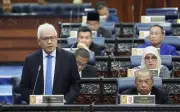 Speaker terima surat pengesahan Hamzah kembali ke kerusi ketua pembangkang