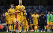 Tottenham tandatangani pemain pertahanan Belanda Van Hecke dari Brighton