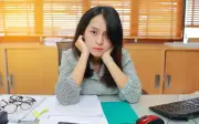 Trend 'Job Hugging': Pekerja Bertahan Walaupun Tidak Puas Hati