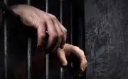 Warga emas dipenjara sebulan gagal bayar denda RM1,000 tampar polis