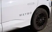 Waymo tarik balik 3,871 robotaxi di AS atas isu perisian