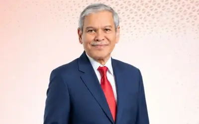 Ahmad Badri Zahir dilantik pengerusi baharu Felda ganti Ahmad Shabery