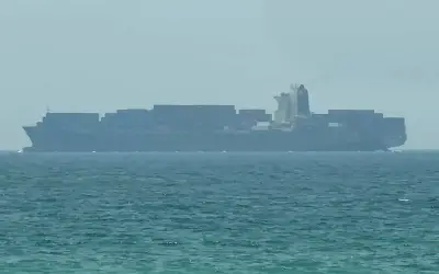 AS serang Iran: Perkembangan terkini, minyak melonjak, Hormuz ditutup