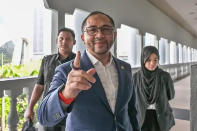 Bekas Aide Hamzah Zainudin Tidak Puas Hati Hutang RM2 Juta Tidak Dibayar