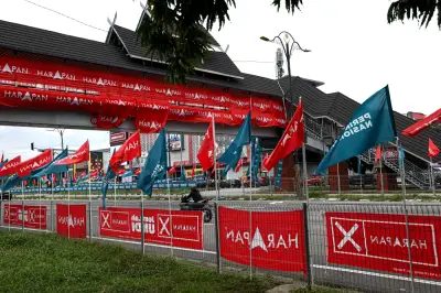 BN perlu berhati-hati dengan tuntutan Hadi Awang: Gelombang Biru jangan ditenggelami Gelombang Hijau