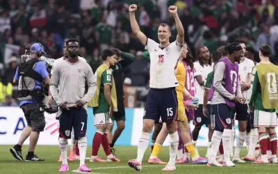 Burn, 34, Muncul Sebagai Pahlawan Piala Dunia England Yang Tidak Diduga
