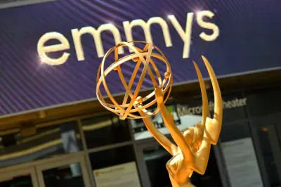 Demam Emmy 2026: 'The Pitt' Dominasi Drama, 'Hacks' Kekal Komedi Terbaik