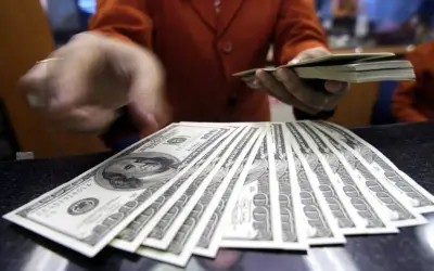 Dolar Stabil Menjelang Data Inflasi AS, Yen Tertekan