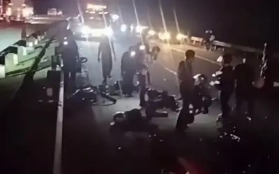 Empat penunggang motosikal maut dalam konvoi RXZ di Lebuhraya Pantai Timur
