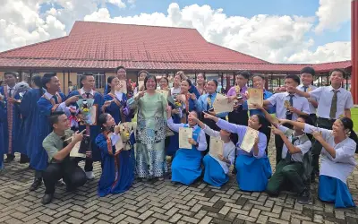 Guru bina asrama sendiri untuk murid dari kampung terpencil