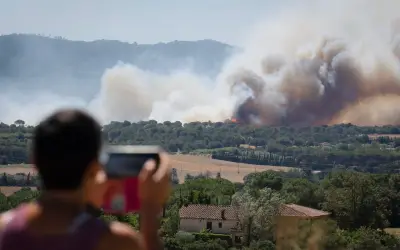 Kebakaran hutan ancam Costa Brava, Portugal mohon bantuan