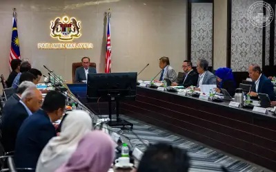 Kerajaan kaji perlunya simpanan petroleum negara, kata Anwar
