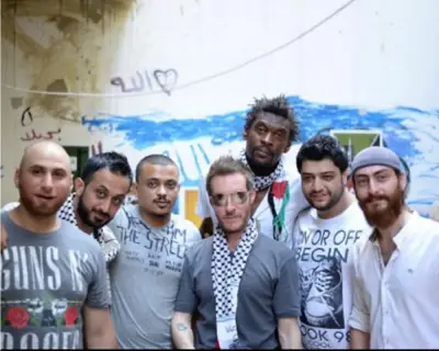 Konsert Massive Attack disiasat: Bendera Palestin dikibarkan di pentas