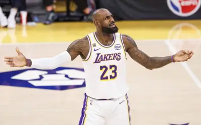 LeBron James dijadual hadir di New York, masa depan NBA tidak menentu