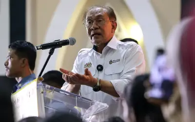 Pertahan minoriti tidak lemahkan Islam, hak Melayu - Anwar